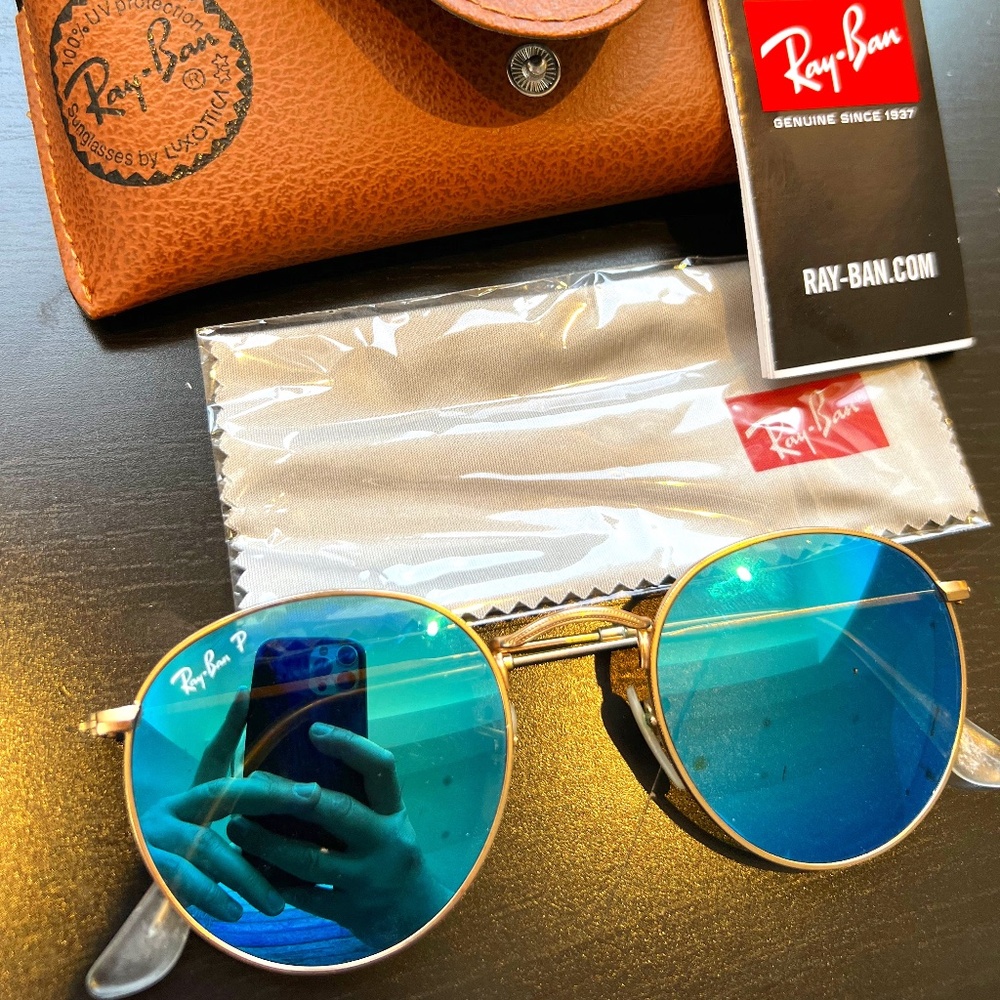 Ray-Ban RB3447 Sunglasses - Gold/Blue Flash - Polarized Lenses - Chipped/Scratch
